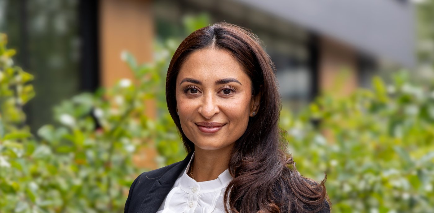 Porträttbild av Uzma Sadaf Bhatti, juridisk direktör på GK.