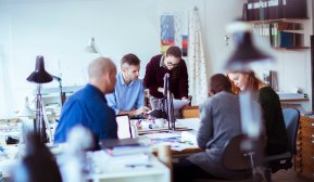 Dålig ventilation och fel inomhustemperatur på jobbet är ett problem för en av fyra i Norge. 