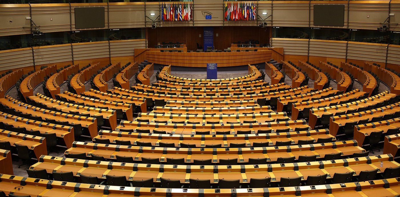 EU-parlamentets har nu fattat beslut om mycket långtgående krav på energirenoveringar av det europeiska fastighetsbeståndet. EU-parlamentets har nu fattat beslut om mycket långtgående krav på energirenoveringar av det europeiska fastighetsbeståndet.