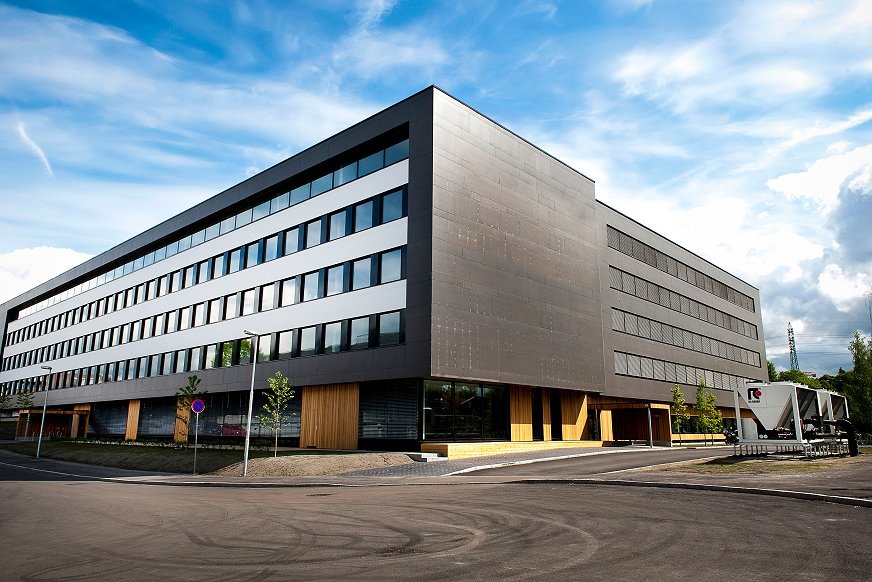 Lavere energikostnader er nøkkelen - bli kjent med løsningene i Miljøhuset GK i Ryen Lavere energikostnader er nøkkelen - bli kjent med løsningene i Miljøhuset GK i Ryen