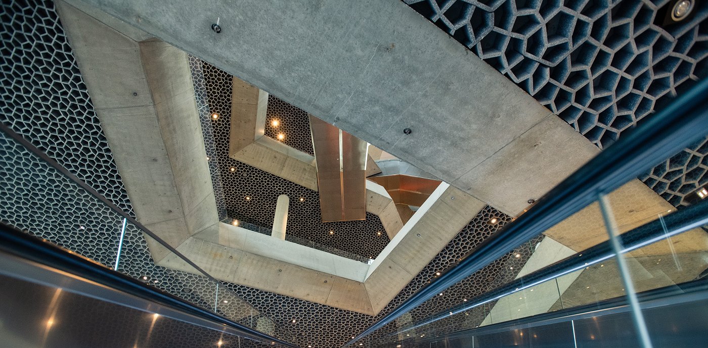 Vi har levert ventilasjon i det flotte Deichmanske bibliotek i Oslo. Et utfordrende og imponerende prosjekt med skjult ventilasjon.